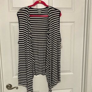 Catherines vest topper